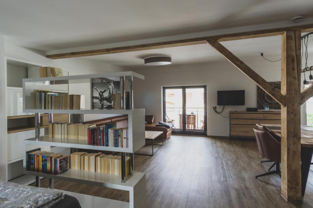 Modernes Loft Vor Den Toren Des Chiemgaus Tacherting Екстериор снимка