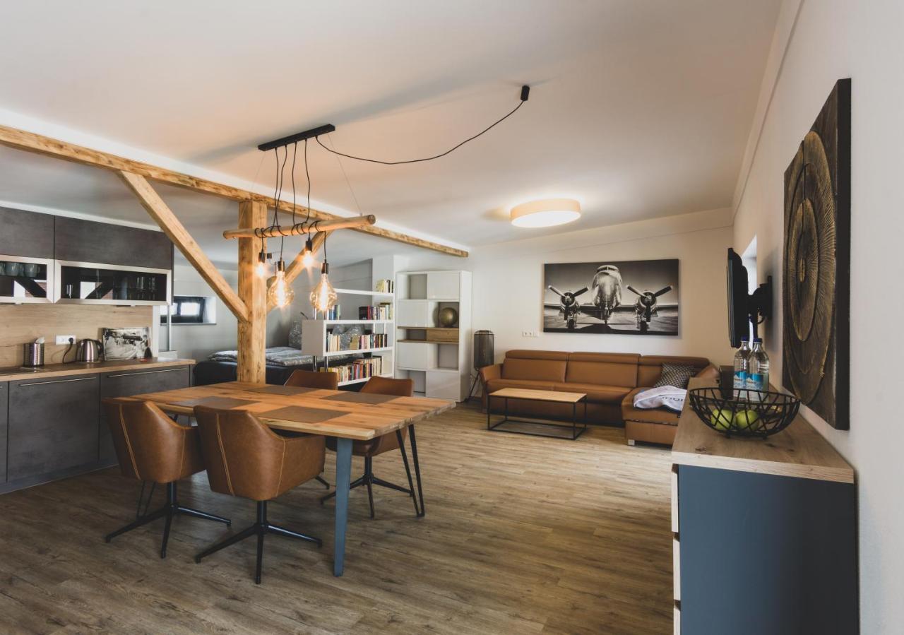 Modernes Loft Vor Den Toren Des Chiemgaus Tacherting Екстериор снимка